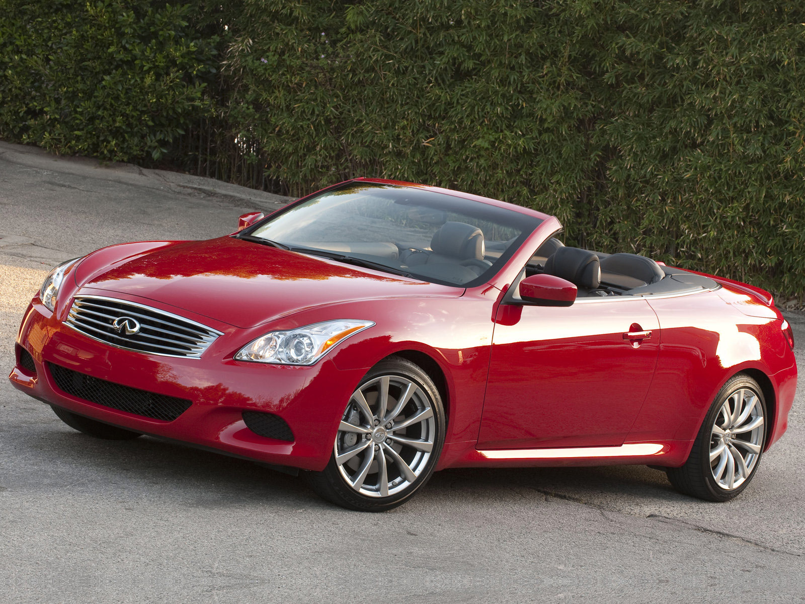 Infiniti G37 technical specifications and fuel economy